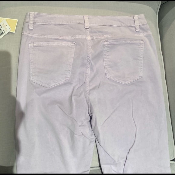 MICHAEL KORS flared jeans in light quartz. - Picture 3 of 4